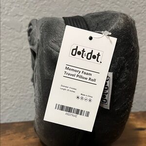 Dot & Dot Memory Foam Travel Pillow Roll. NWT!!!
